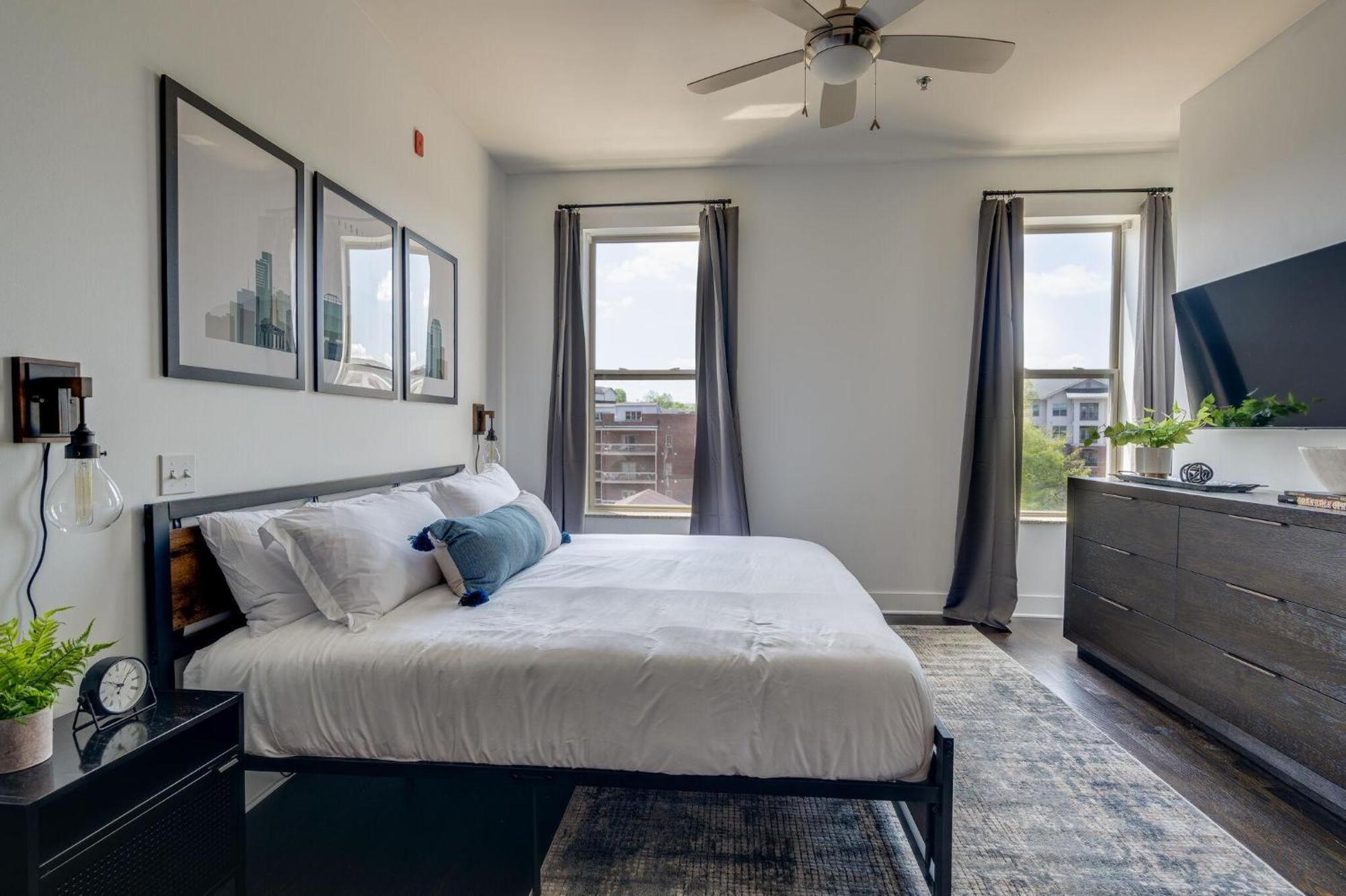 Lofts At 30th - Urban - Minutes To Broadway *